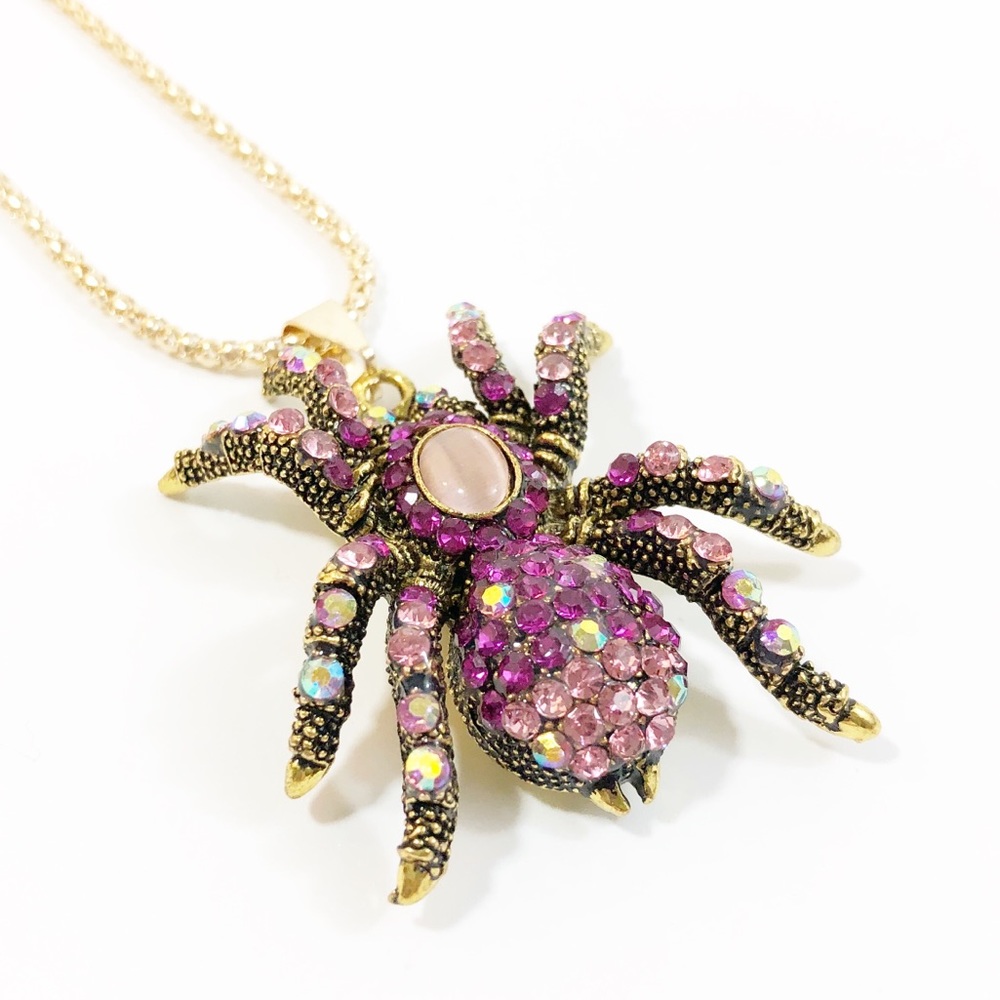 Featuring “Animal Themed Items” Clothes Jewelry - Picture 3 of 7